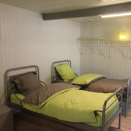 Ecologique 14 Pers. A Taverneux - Semesterbostad